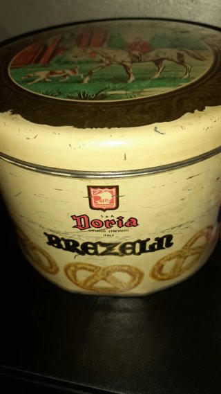 Lotto 2 scatole latta vintage Doria e Tummimello