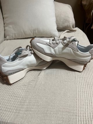 Zapatillas New Balance 327 Verde y Blanco