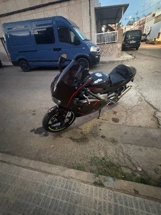 Aprilia RS 125 Negra y Roja