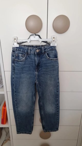 Pantalón vaquero niña T.7 ZARA