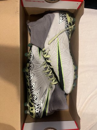 Botas Nike Hypervenom con tobillera