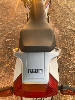 Yamaha XJ600 Plata/Blanco