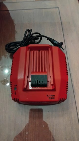 Taladro Hilti TE 2-A22 + Cargador C4/36 Usado.