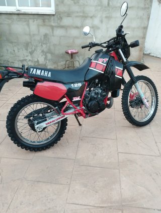 Yamaha DT 125 LC Enduro Moto