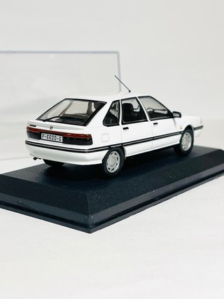 Renault 21 GTX (1990) 1/43