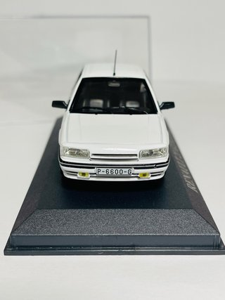 Renault 21 GTX (1990) 1/43