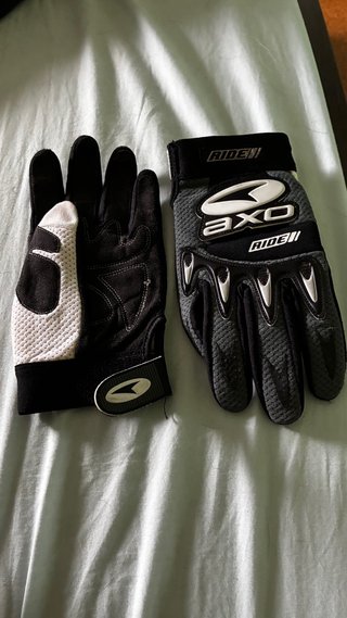 Guantes de moto AXO. T-9 (M)