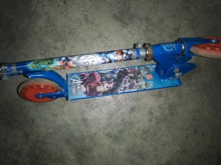 Patinete Avengers