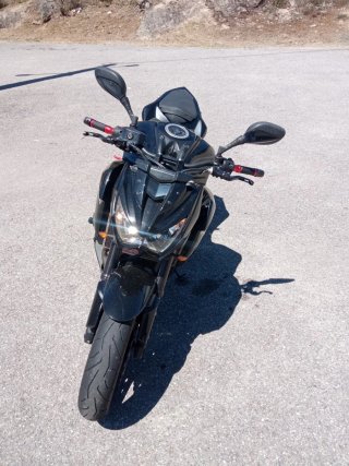 Kawasaki Z800  limitada en