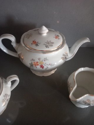 Pregiata porcellana vintage servizio da tè