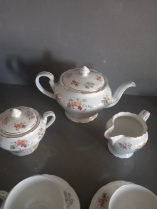 Pregiata porcellana vintage servizio da tè