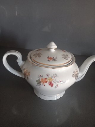 Pregiata porcellana vintage servizio da tè