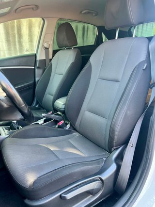 Hyundai i30 🟡 B