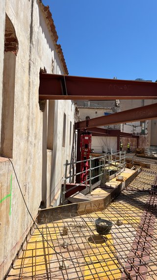 REHAMAT CONSTRUCCIÓN Y MANTENIMIENTO Construimos