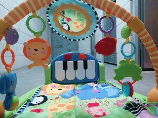 Piano Musical Fisher-Price para Bebé