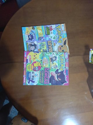 2 revistas de Pokémon