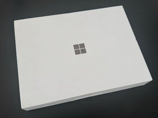 Portatile Microsoft Surface Laptop Copilot+ 13,8 16G