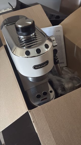 Cafetera Delonghi Blanca
