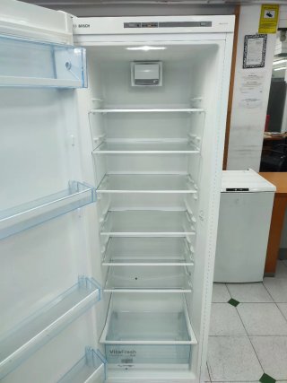 Solo Nevera sin congelador Bosch 175/60cm A++