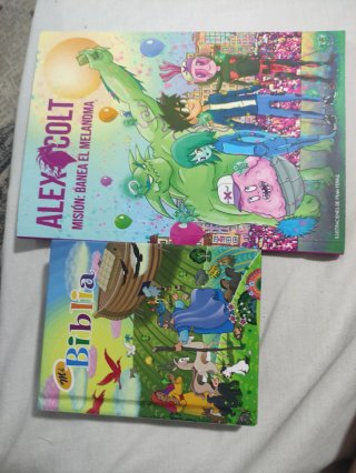 Mini Biblia infantil+mini libro de regalo