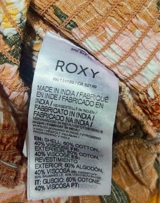 Talla XL. Top corto elástico estampado floral ROXY