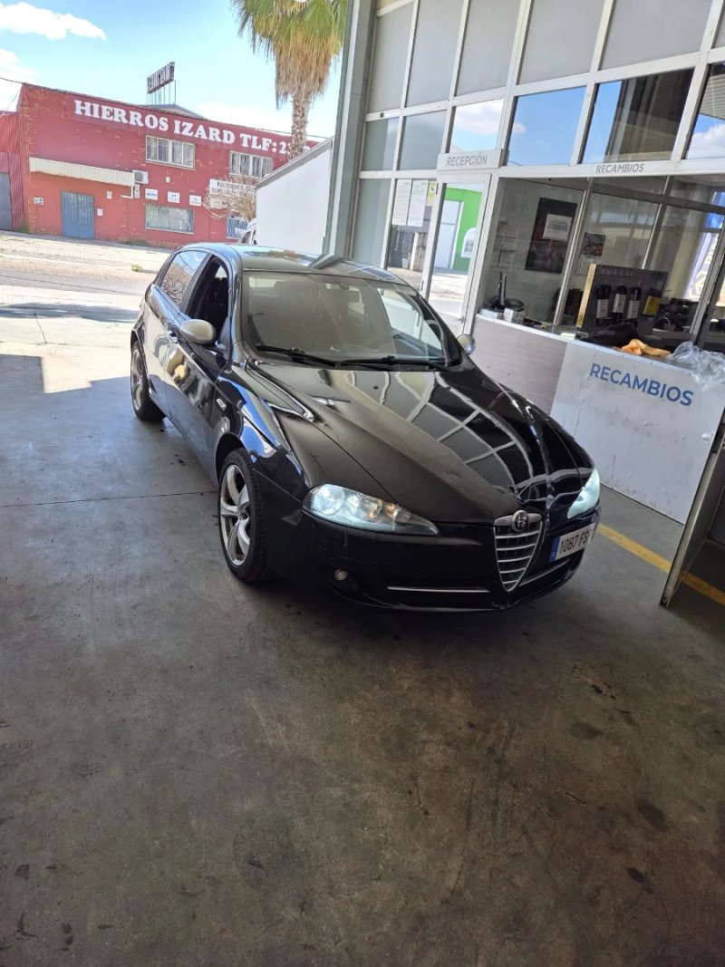 Alfa Romeo 147 Q2 - foto 1