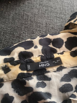Blusa MNG Leopardo Talla L
