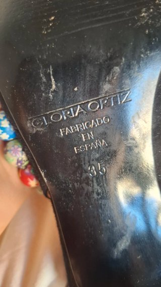 Zapatos tacón Gloria Ortiz Talla 35