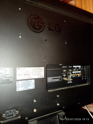 Televisor LG 32LC45
