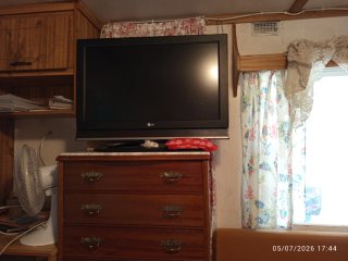 Televisor LG 32LC45