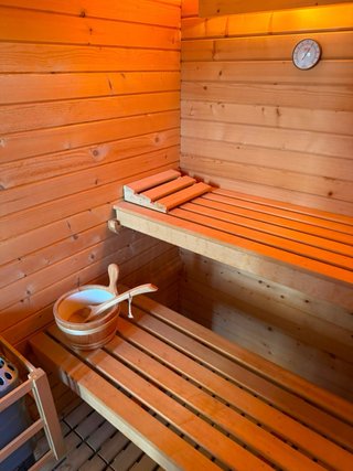 Sauna Helo y Bicicleta Elíptica
