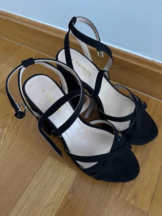Tacones negros plataforma