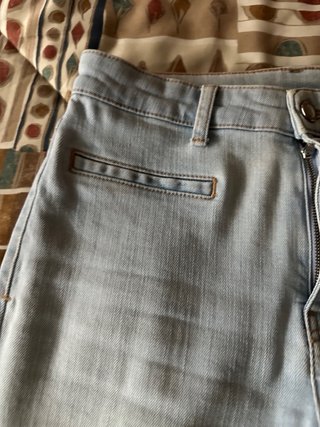 Pantalón vaquero flare azul