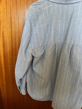 Camisa Zara rayas azules y blancas