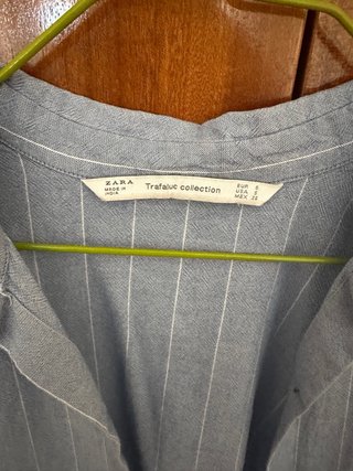 Camisa Zara rayas azules y blancas