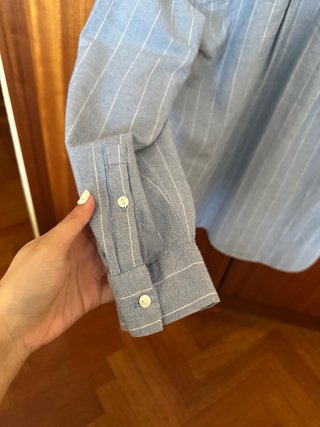 Camisa Zara rayas azules y blancas
