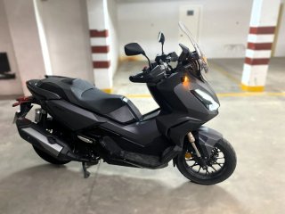 Honda ADV 350 gris