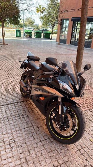 Yamaha YZF R6 2007 Negra