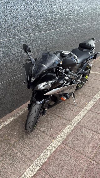 Yamaha YZF R6 2007 Negra