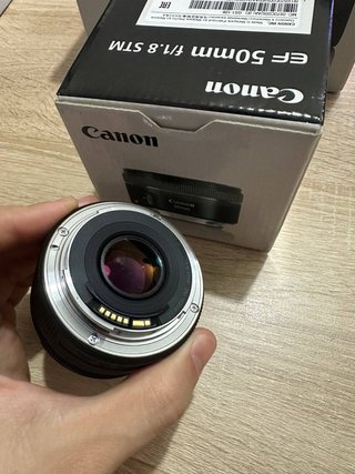 Canon EOS 250D + Lente Kit + 2 Lentes EF/S