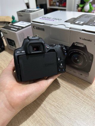 Canon EOS 250D + Lente Kit + 2 Lentes EF/S