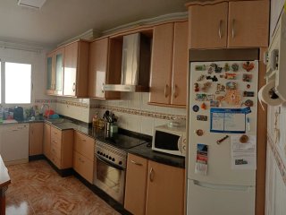 Cocina completa y algún electrodoméstico