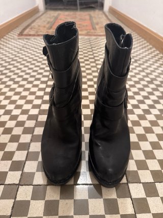 Botines de piel ASH tacón alto negros