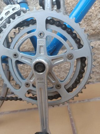Bicicleta Suiza de carretera Azul