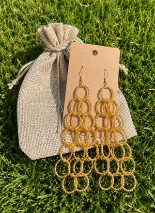Pendientes artesanales verdes y dorados