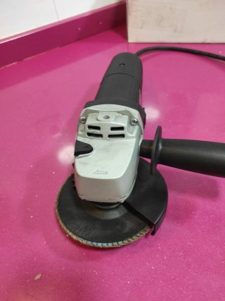 Radial pequeña de 1400w