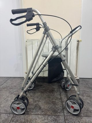 Caminador / andador adulto