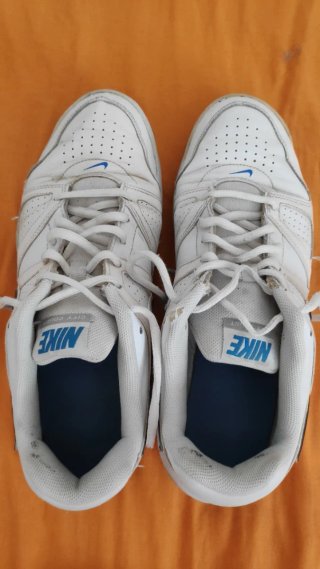 Zapatillas Nike City Court Blancas y Azules