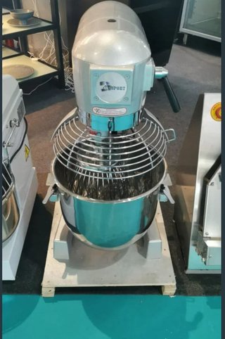 Amasadora planetaria 20Lt mi número 743047124