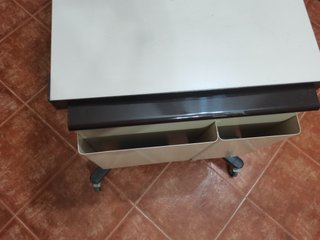 Mesa auxiliar extensible metal y madera